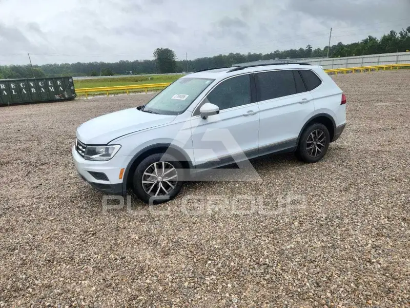 2018 Volkswagen Tiguan photo