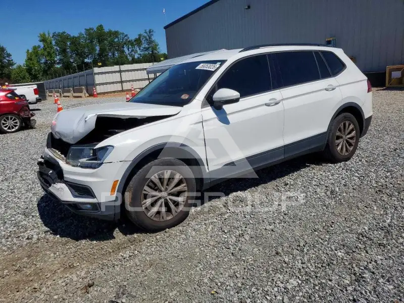 2018 Volkswagen Tiguan photo