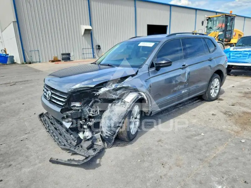 2018 Volkswagen Tiguan photo