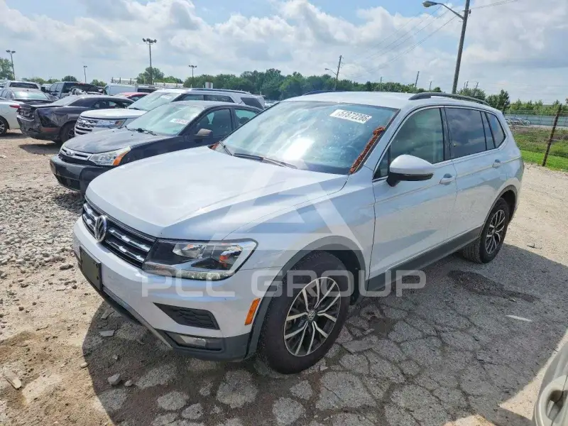 2018 Volkswagen Tiguan фото