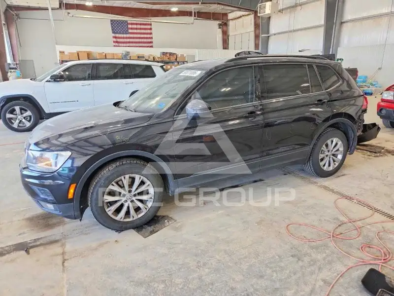 2018 Volkswagen Tiguan photo