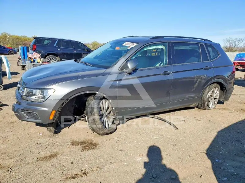2018 Volkswagen Tiguan фото