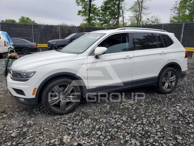 2018 Volkswagen Tiguan photo