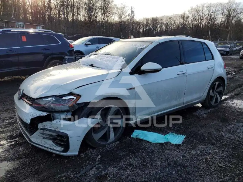 2018 Volkswagen GTI фото