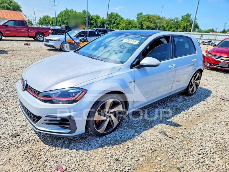 2018 Volkswagen GTI фото