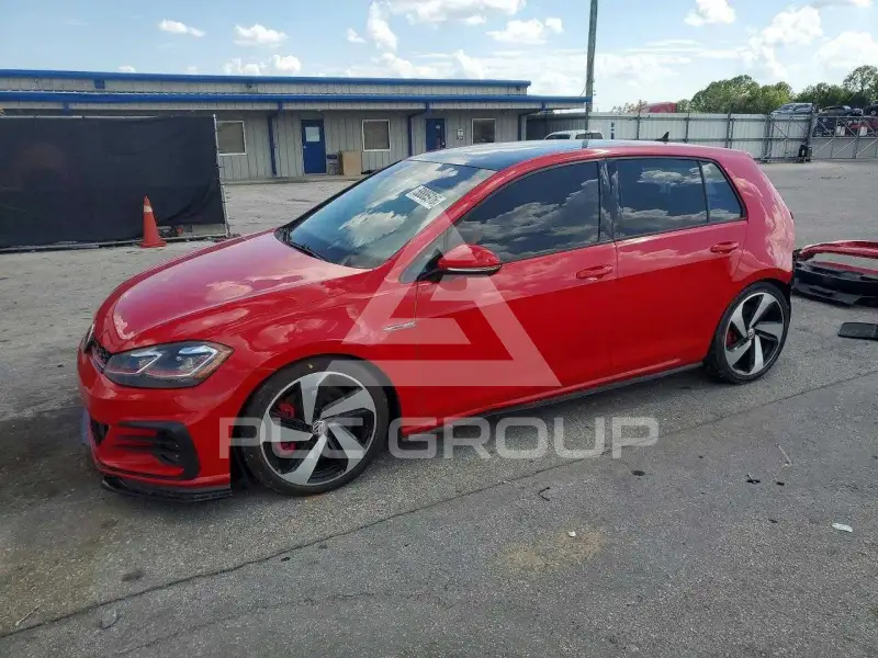 2018 Volkswagen GTI фото