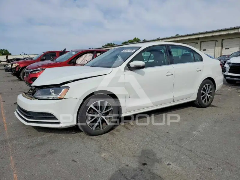 2018 Volkswagen Jetta фото
