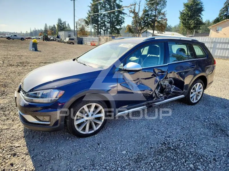 2018 Volkswagen GOLF фото