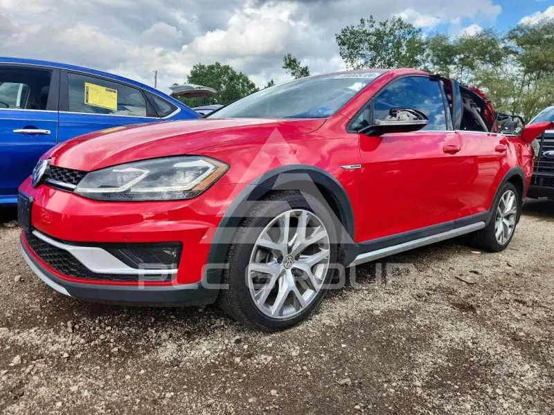 2018 Volkswagen GOLF фото