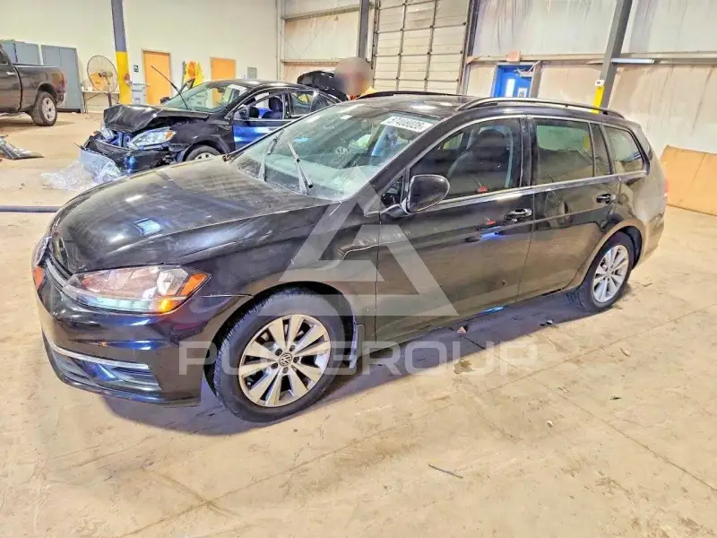 2018 Volkswagen GOLF photo