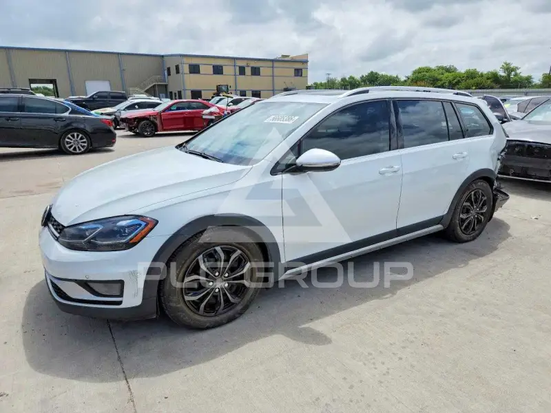 2018 Volkswagen GOLF фото