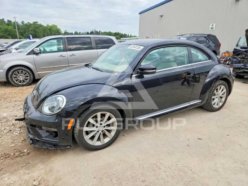 2018 Volkswagen BEETLE фото