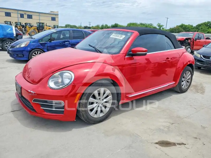2018 Volkswagen BEETLE фото
