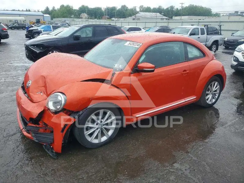 2018 Volkswagen BEETLE фото