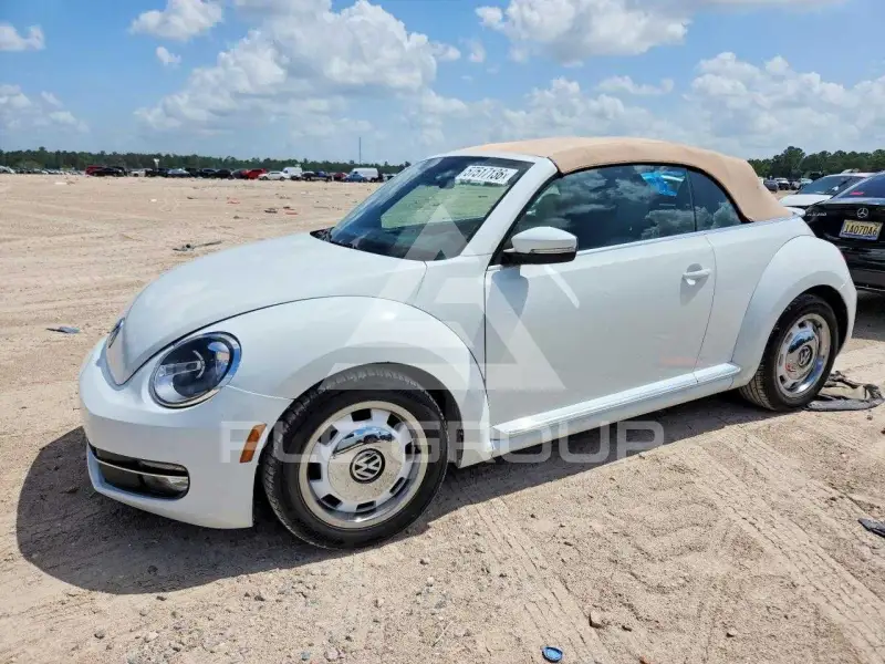 2018 Volkswagen BEETLE фото