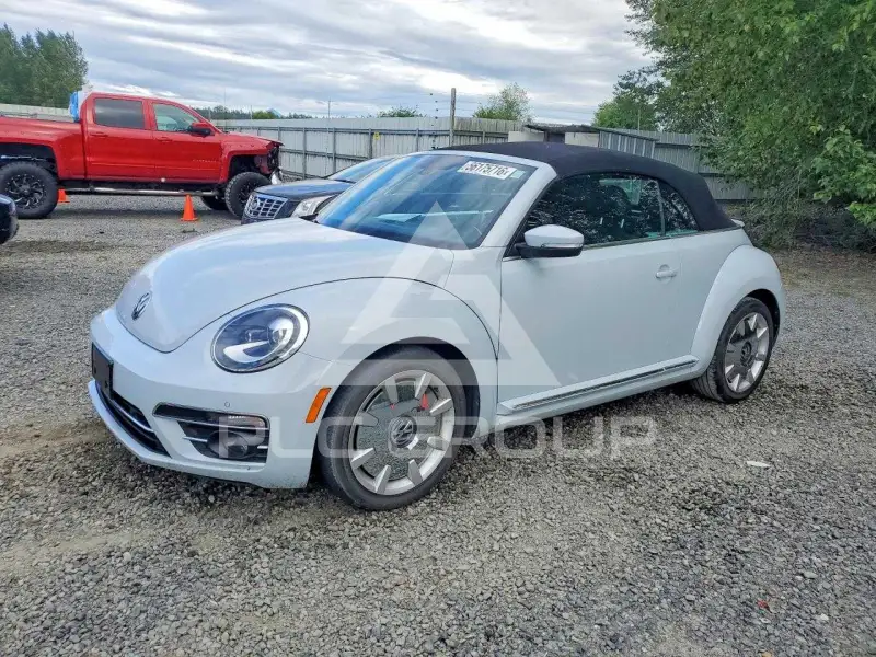 2018 Volkswagen BEETLE фото