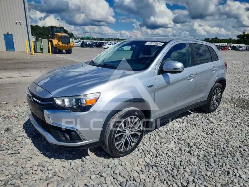 2019 Mitsubishi OUTLANDER photo