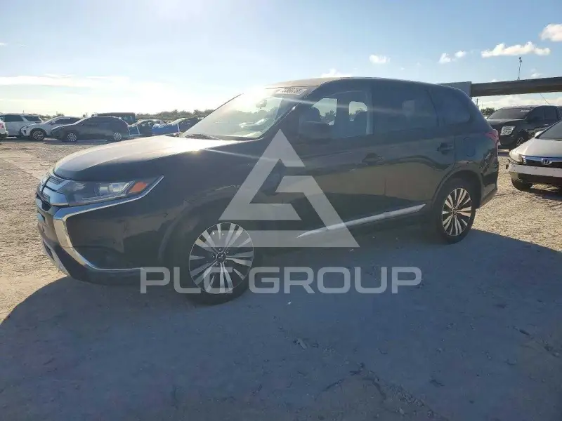2019 Mitsubishi OUTLANDER photo
