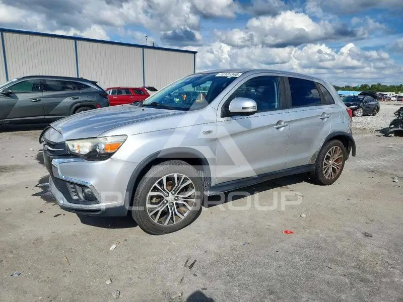 2019 Mitsubishi OUTLANDER photo