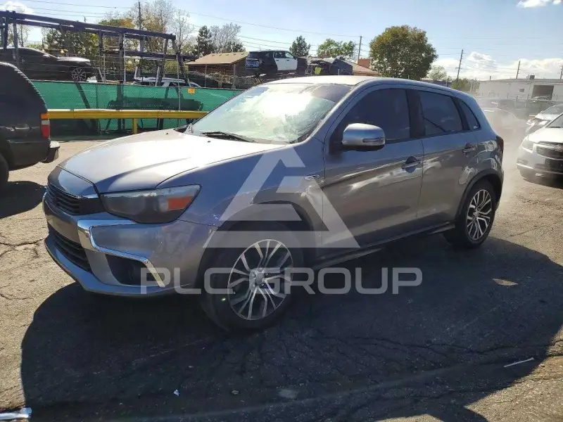 2019 Mitsubishi OUTLANDER photo