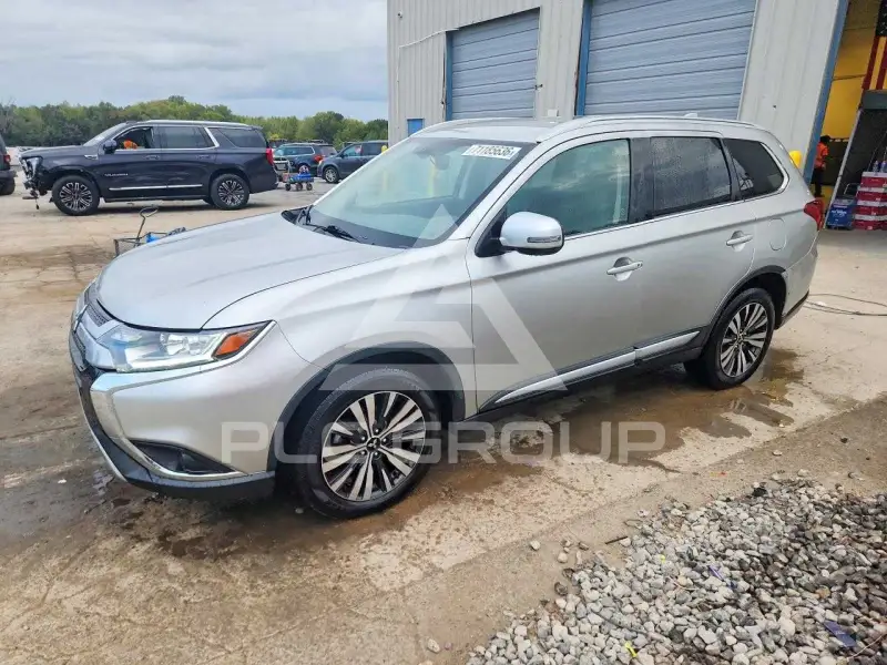 2019 Mitsubishi OUTLANDER фото