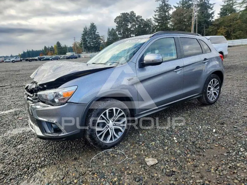 2019 Mitsubishi OUTLANDER photo