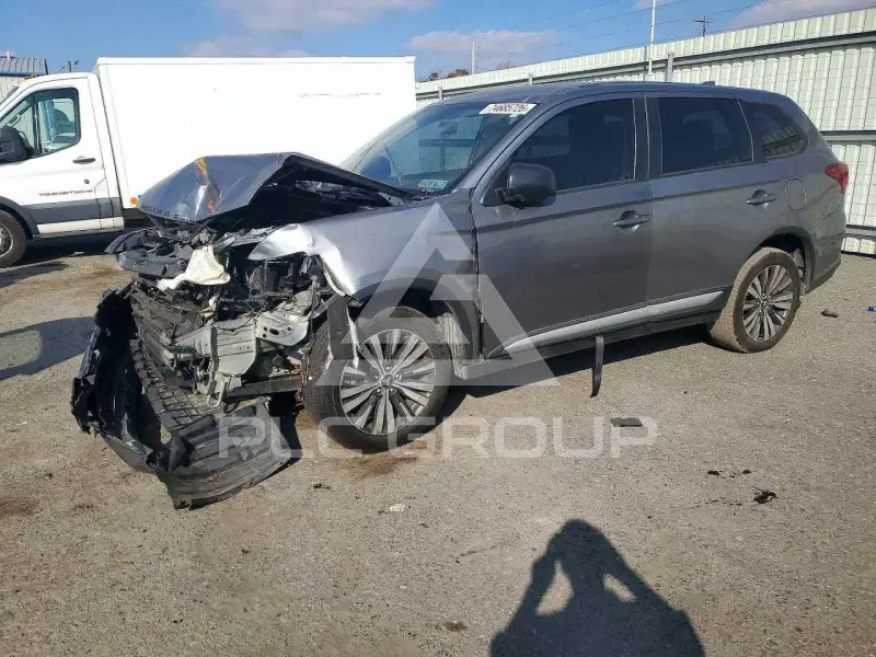 2019 Mitsubishi OUTLANDER фото