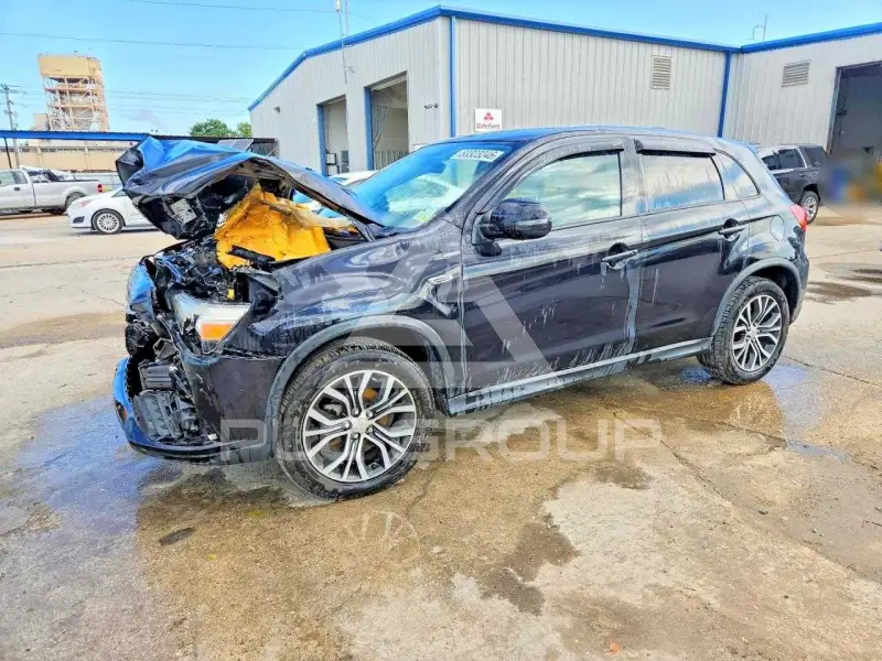 2019 Mitsubishi OUTLANDER photo