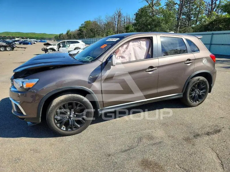 2019 Mitsubishi OUTLANDER фото
