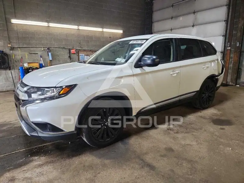 2019 Mitsubishi OUTLANDER photo