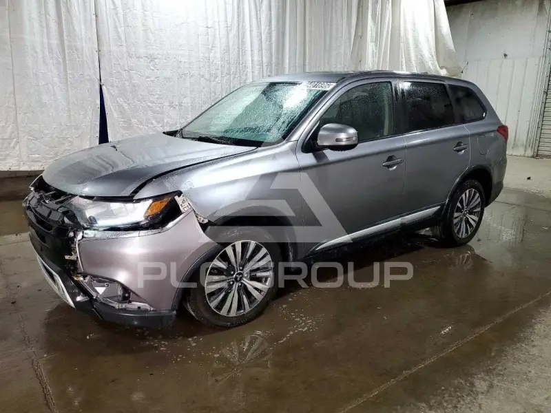 2019 Mitsubishi OUTLANDER photo