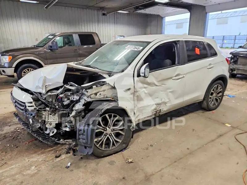 2019 Mitsubishi OUTLANDER фото