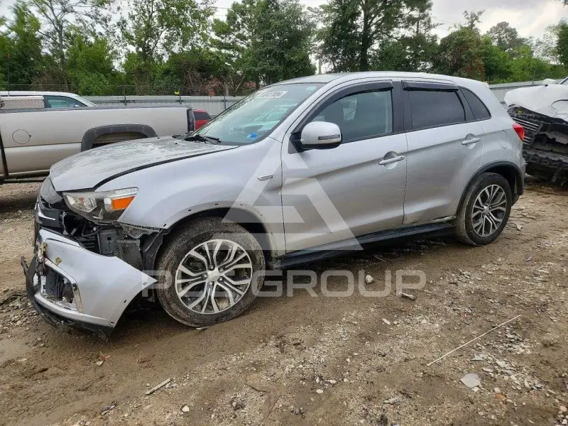 2019 Mitsubishi OUTLANDER фото