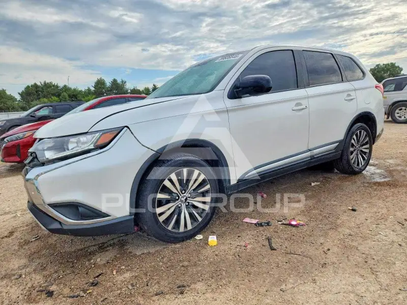 2019 Mitsubishi OUTLANDER photo