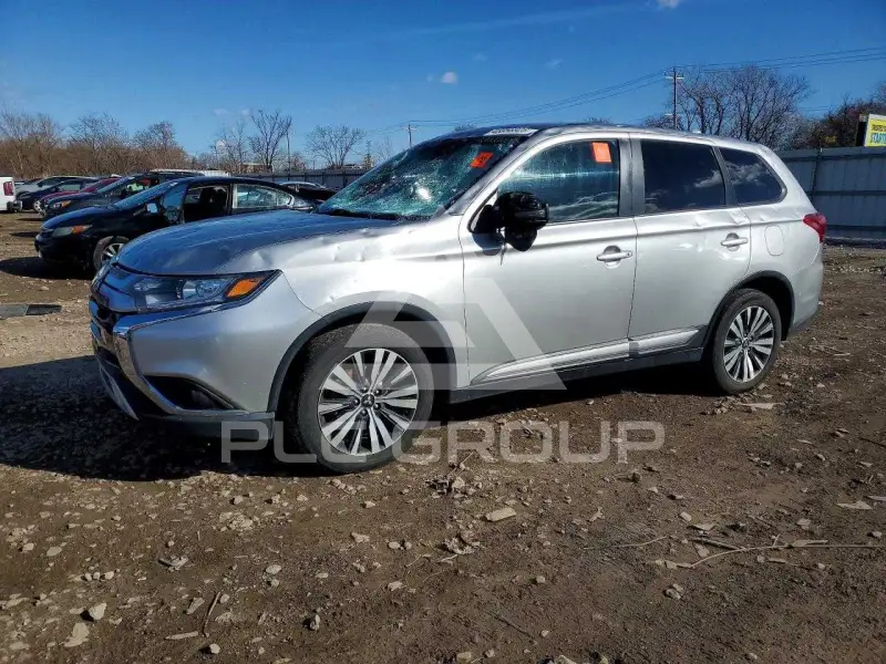 2019 Mitsubishi OUTLANDER photo