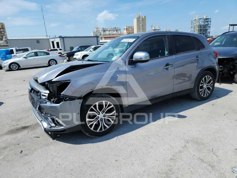2019 Mitsubishi OUTLANDER photo
