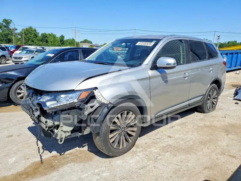 2019 Mitsubishi OUTLANDER photo