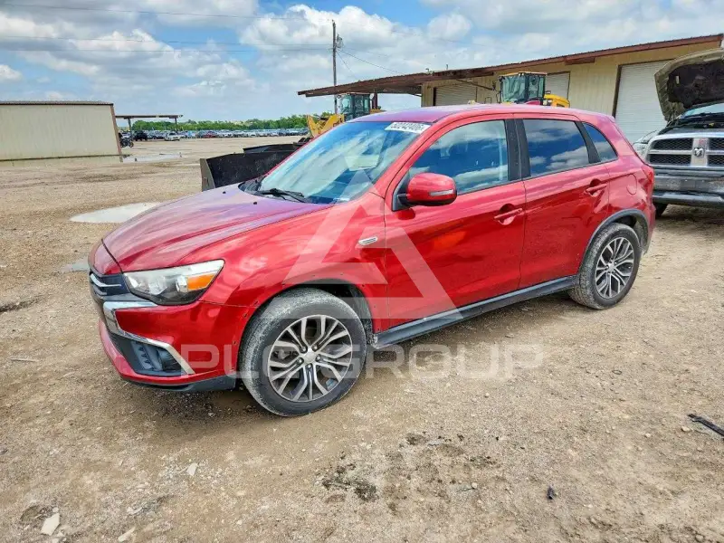 2019 Mitsubishi OUTLANDER photo