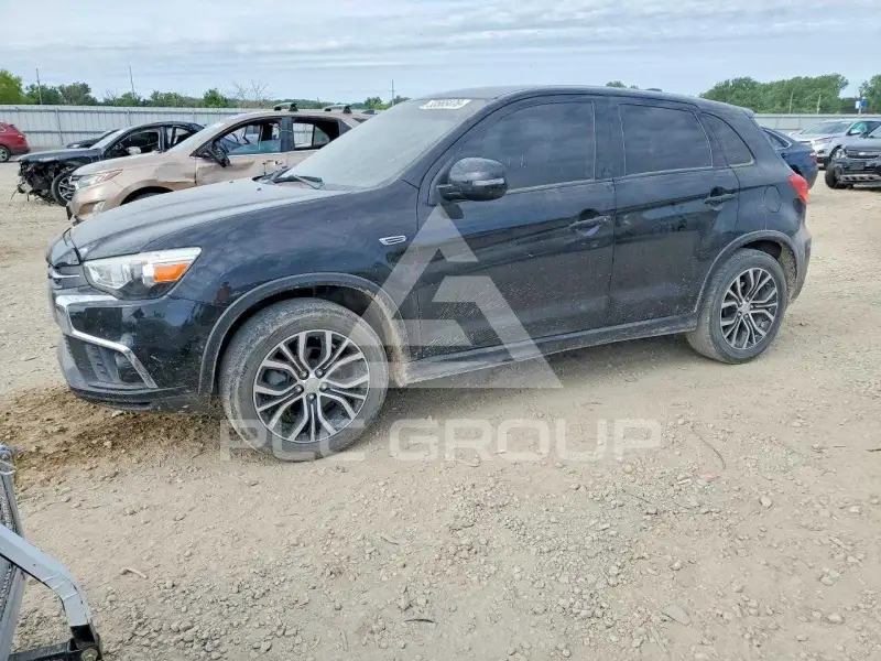 2019 Mitsubishi OUTLANDER photo