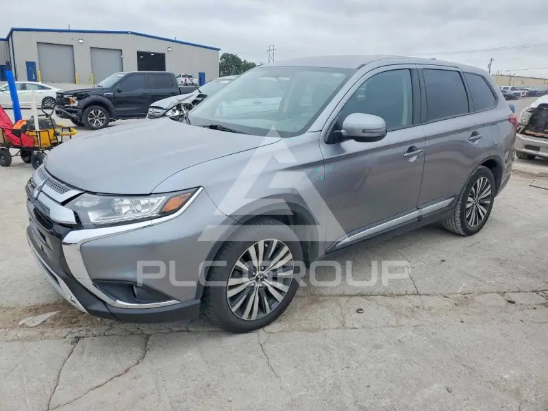 2019 Mitsubishi OUTLANDER photo