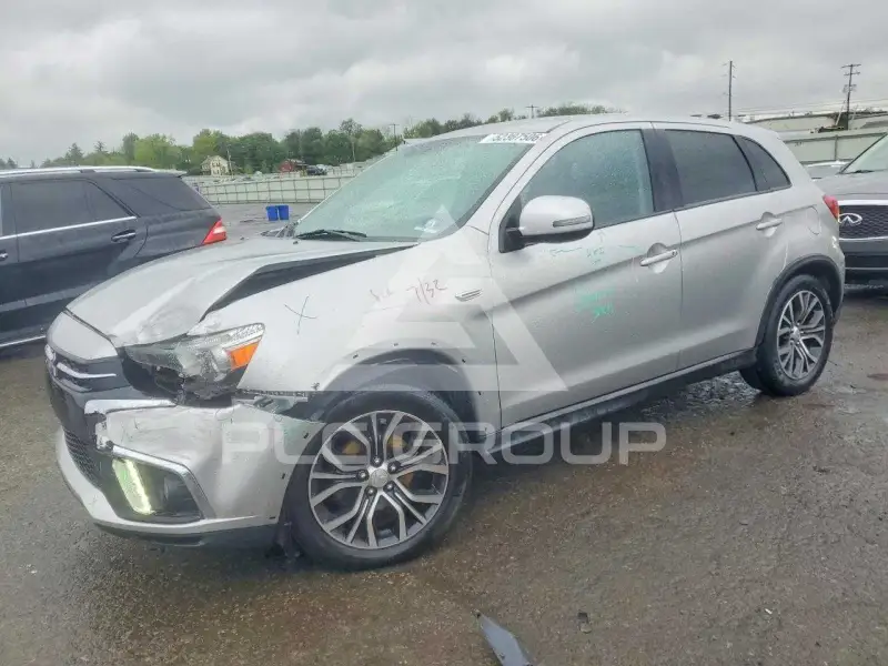 2019 Mitsubishi OUTLANDER photo