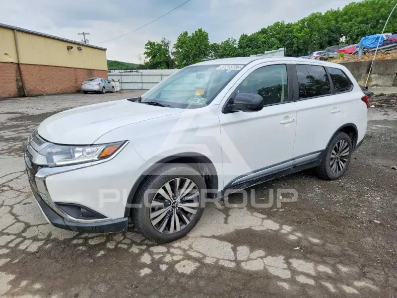 2019 Mitsubishi OUTLANDER фото