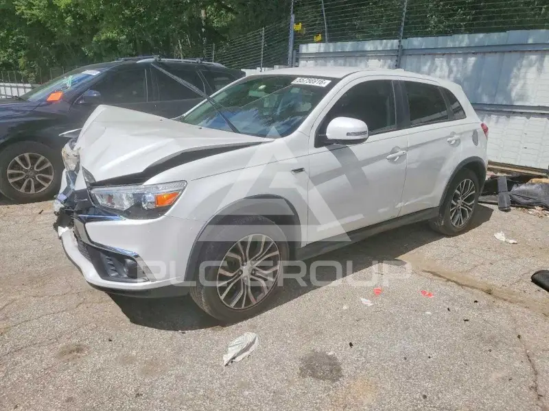 2019 Mitsubishi OUTLANDER photo