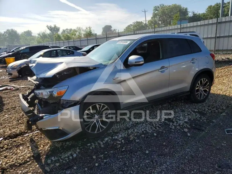 2019 Mitsubishi OUTLANDER фото