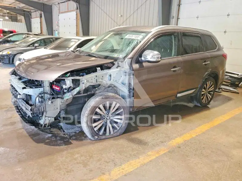 2019 Mitsubishi OUTLANDER photo
