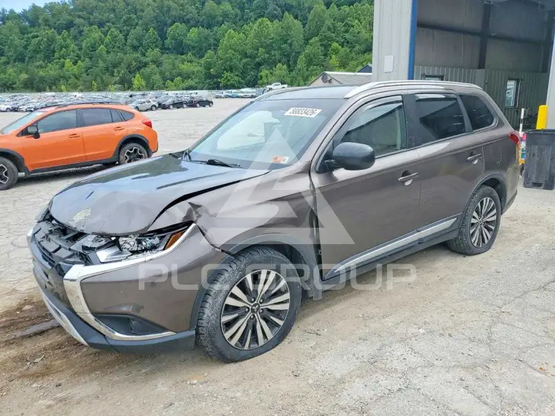 2019 Mitsubishi OUTLANDER photo