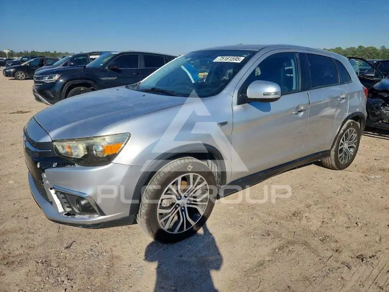2019 Mitsubishi OUTLANDER photo