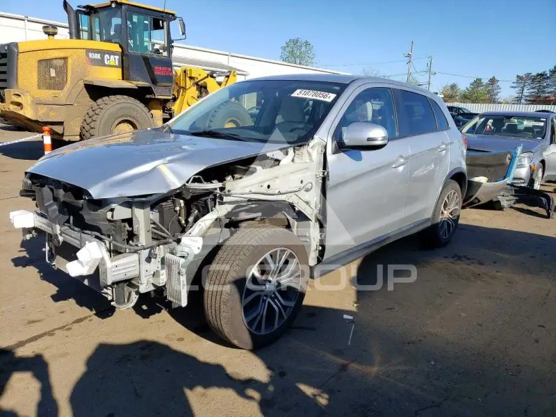 2019 Mitsubishi OUTLANDER photo