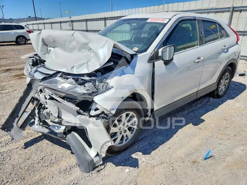 2019 Mitsubishi ECLIPSE фото