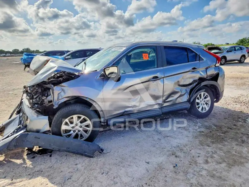 2019 Mitsubishi ECLIPSE фото